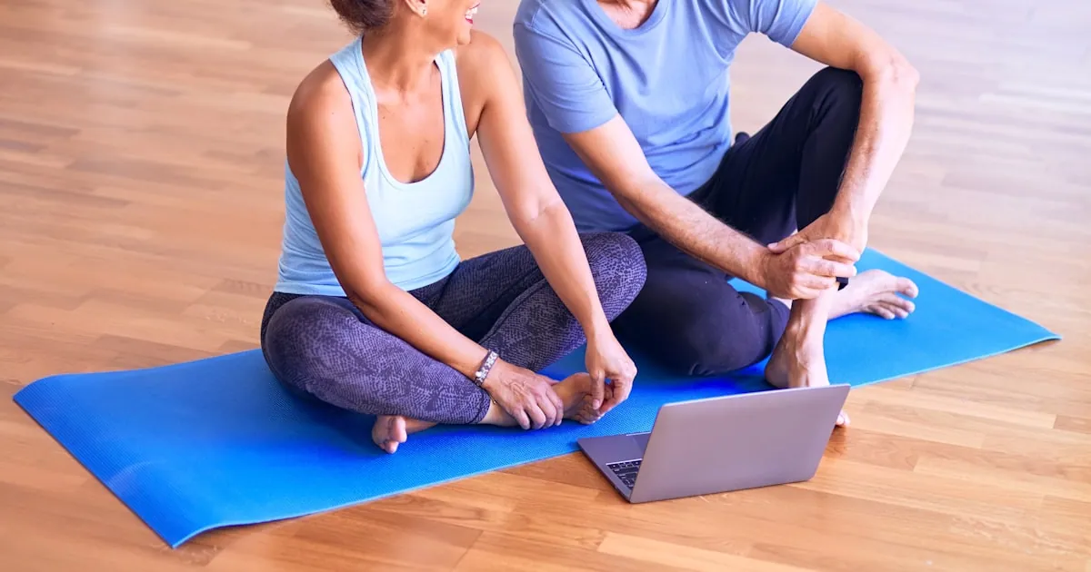 Yoga voor ouderen: zacht bewegen op elke leeftijd