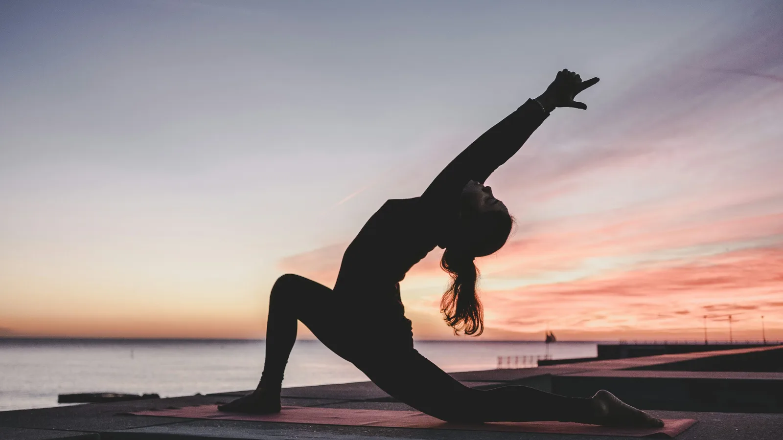 Uitgelichte afbeelding bij dit kennisbank artikel over yoga